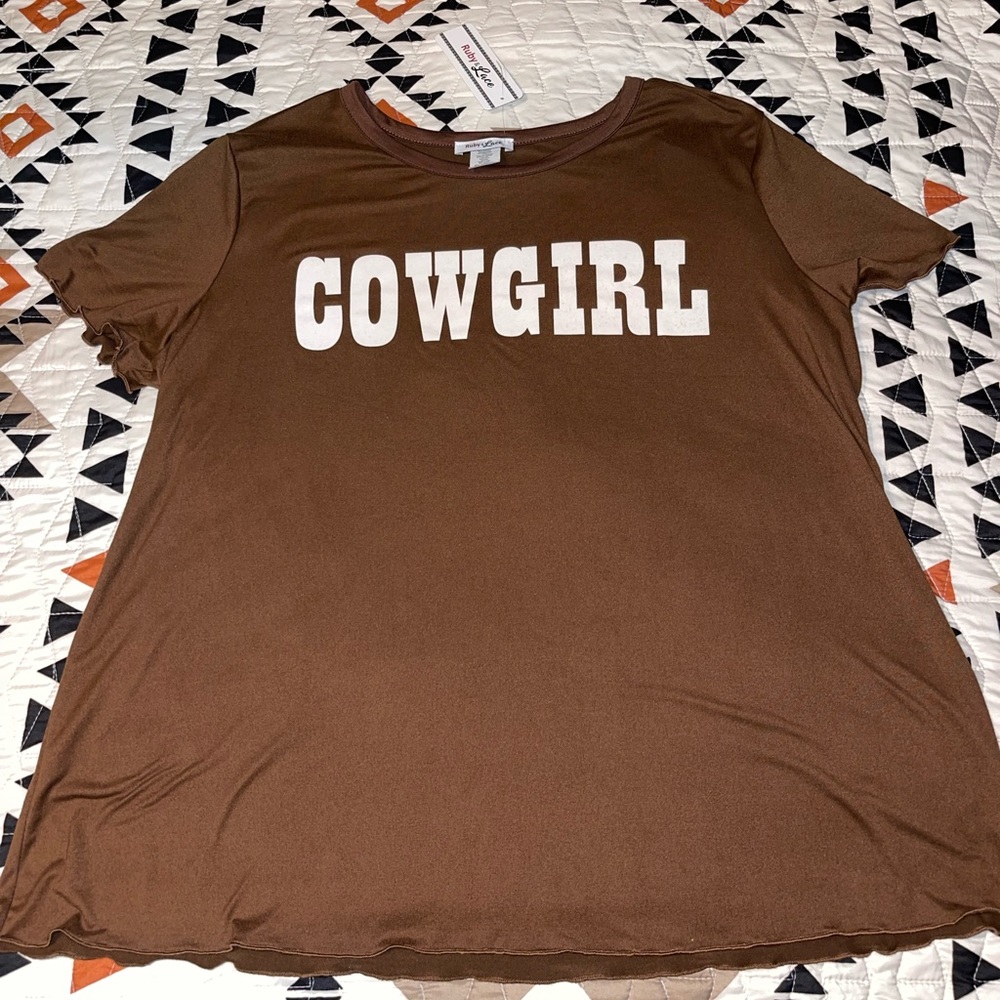 NWT COWGIRL tee